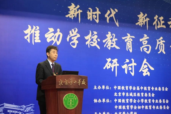 邱悦_600.jpg