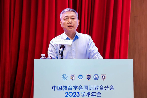 孟繁华_600.jpg